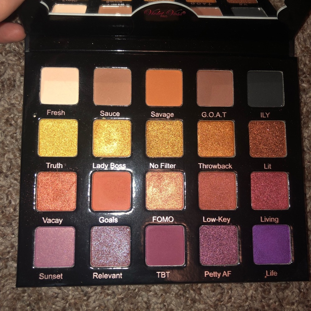 Violet voss hashtag palette